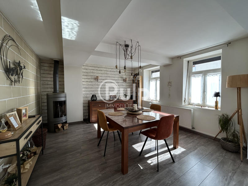 Maison - 140 m² - 6 pièces