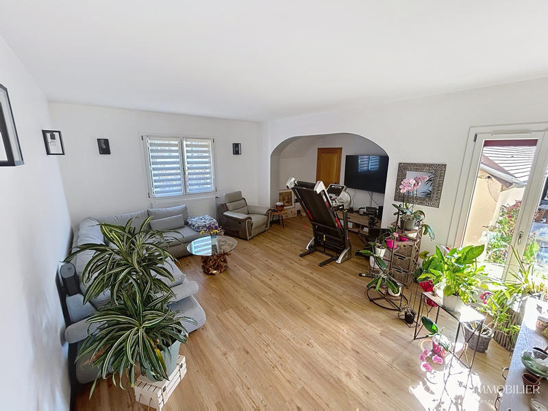 Maison - 186 m² - 6 pièces