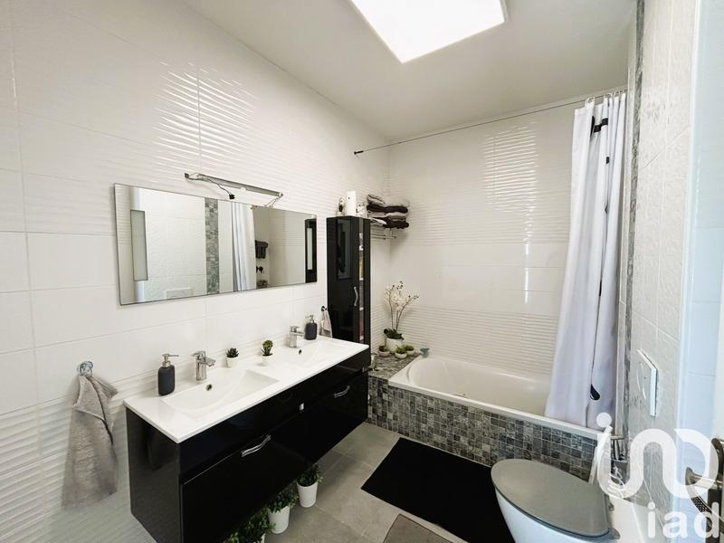 Maison - 138 m² - 6 pièces