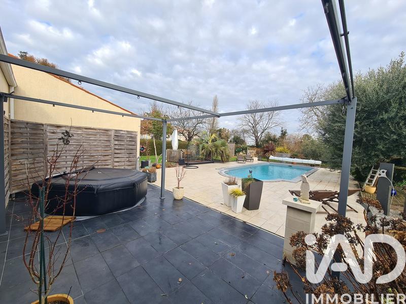 Maison - 143 m² - 6 pièces