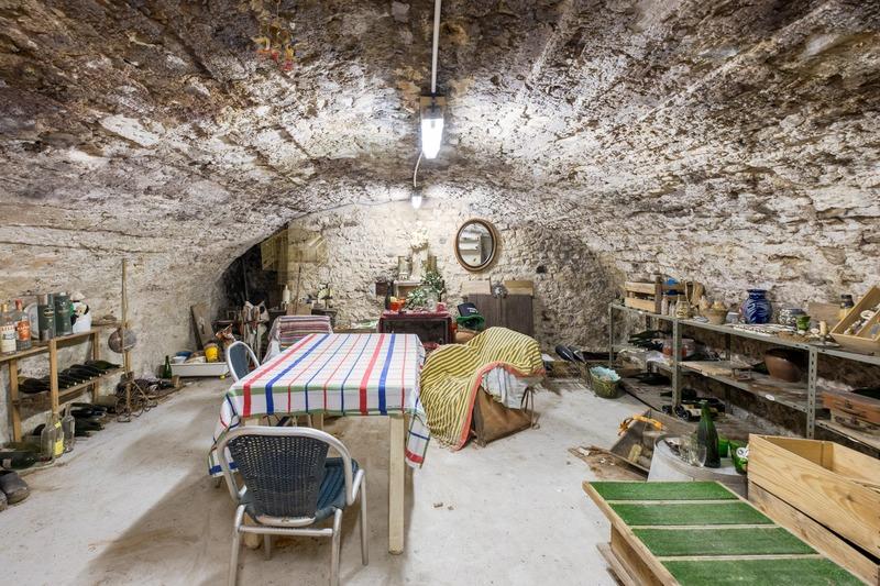 Appartement ancien - 122 m² - 4 pièces