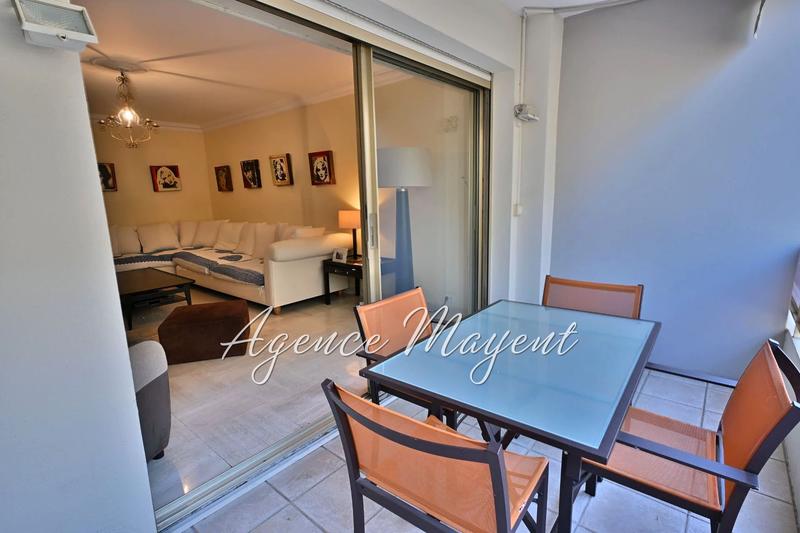 Appartement - 81 m² - 3 pièces