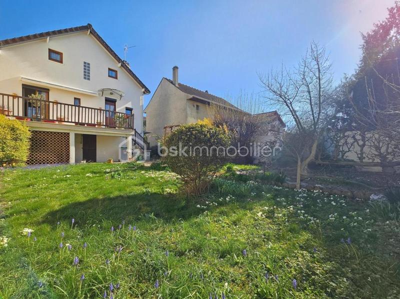 Pavillon - 100 m² - 5 pièces