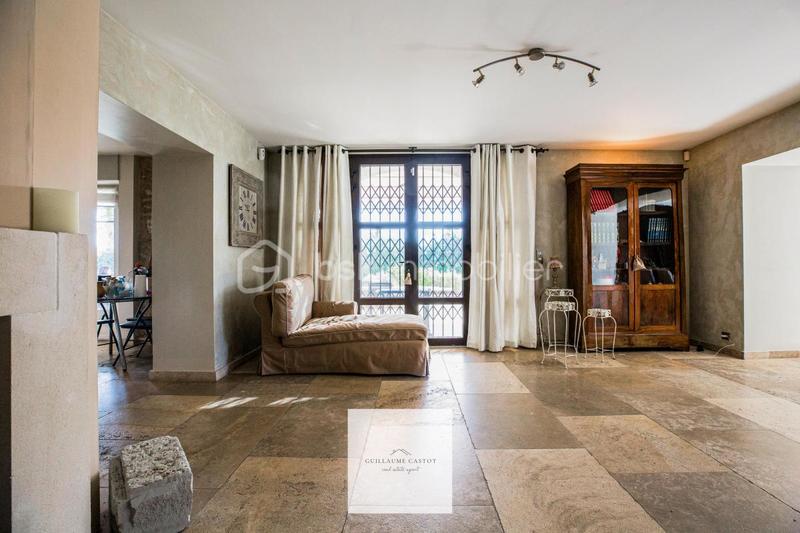 Mas - 486 m² - 10 pièces