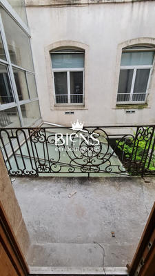 Appartement - 90 m² - 3 pièces