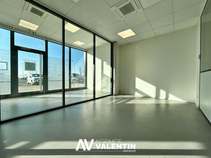 Local commercial - 215 m²