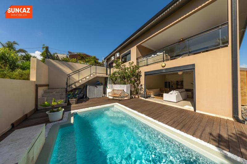 Maison - 160 m² - 5 pièces