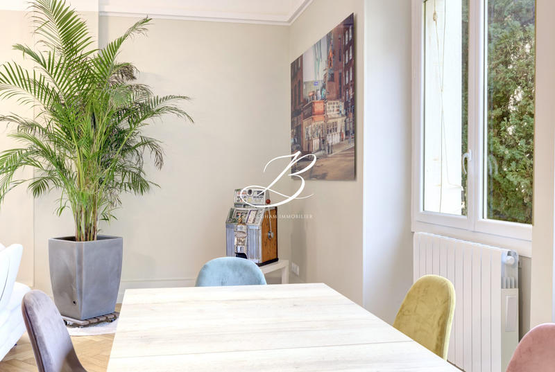 Appartement - 165 m² - 4 pièces