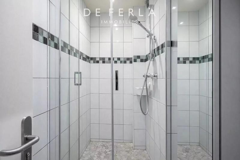 Appartement - 95 m² - 5 pièces