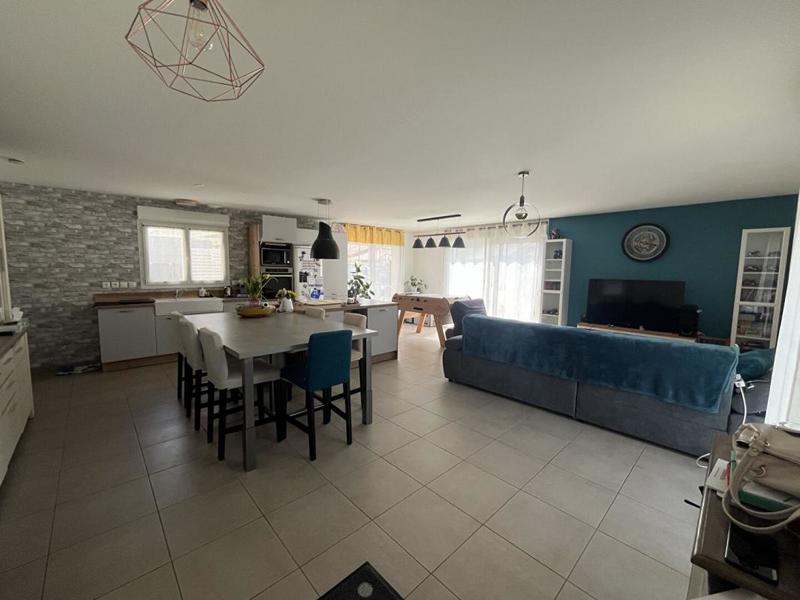 Maison - 102 m² - 4 pièces