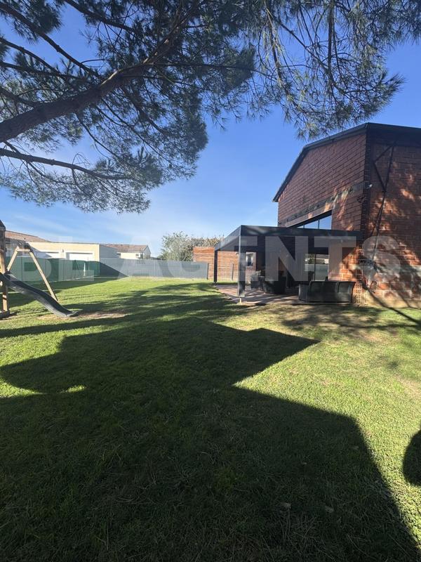 Propriété - 137 m² - 5 pièces