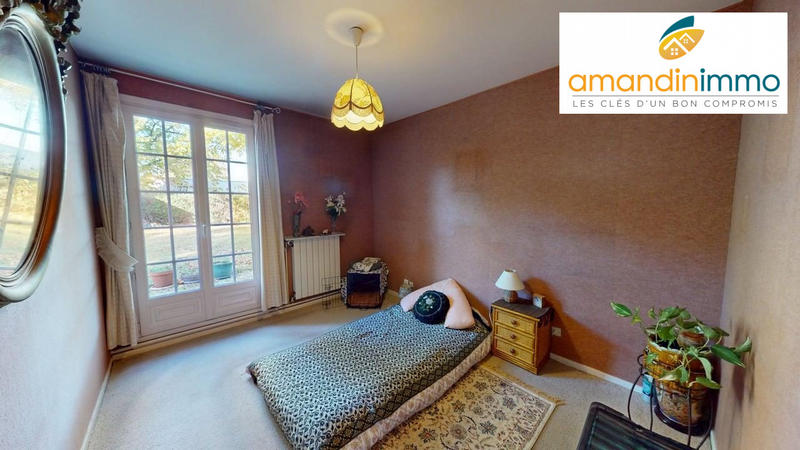 Maison - 172 m² - 8 pièces