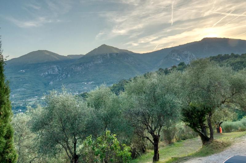 Villa - 235 m² - 6 pièces