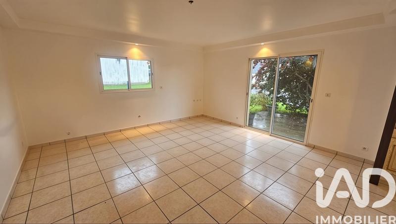 Maison - 90 m² - 5 pièces