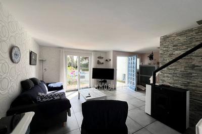 Maison - 84 m² - 4 pièces