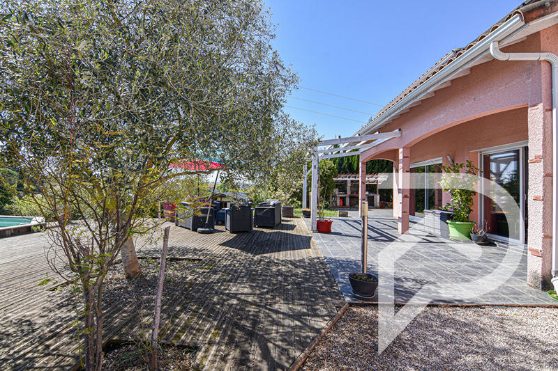 Maison - 197 m² - 6 pièces