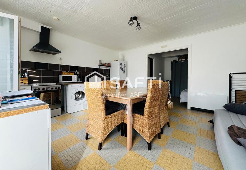 Maison - 250 m² - 5 pièces