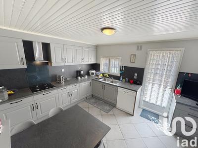 Maison - 181 m² - 6 pièces