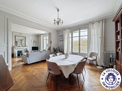 Appartement - 146 m² - 6 pièces