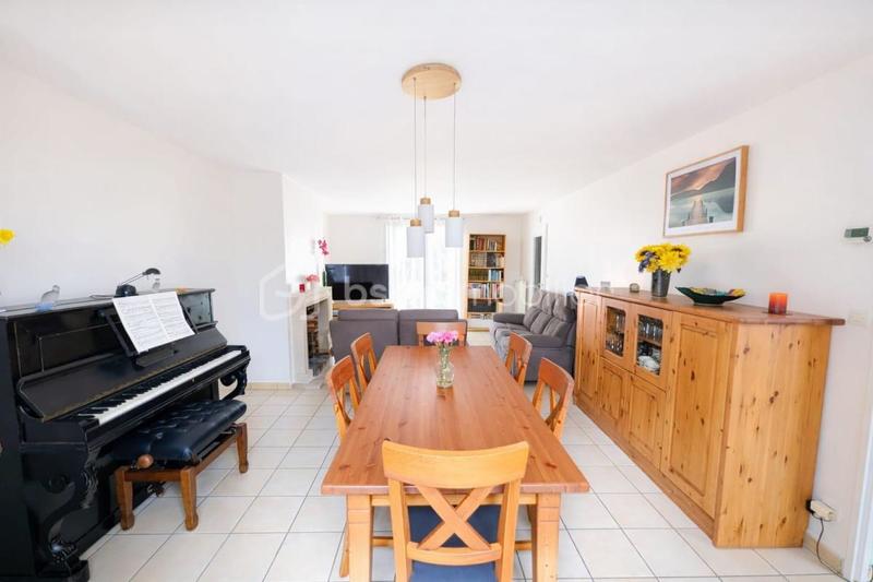 Maison - 121 m² - 6 pièces