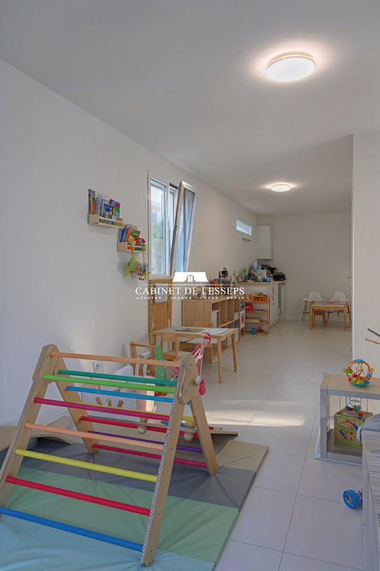 Maison - 152 m² - 6 pièces