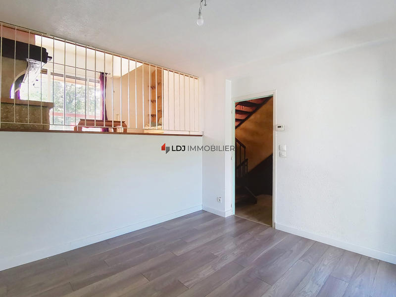 Maison - 97 m² - 5 pièces