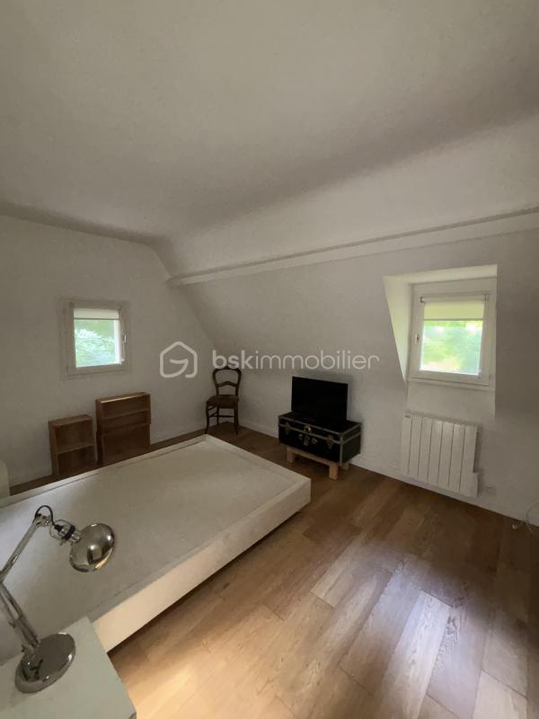 Maison traditionnelle - 128 m² - 7 pièces