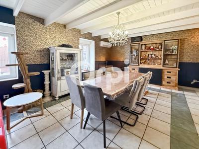 Maison - 137 m² - 5 pièces