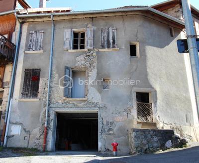 Maison de village - 150 m² - 2 pièces