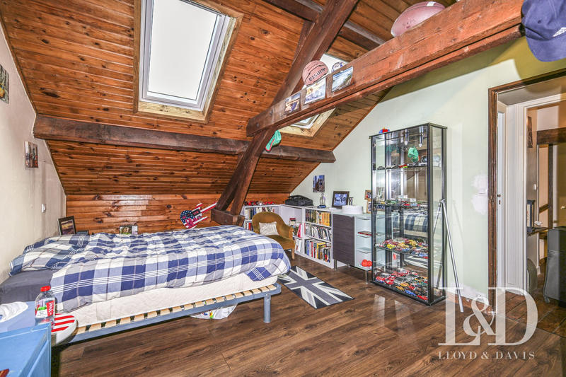 Maison - 170 m² - 6 pièces