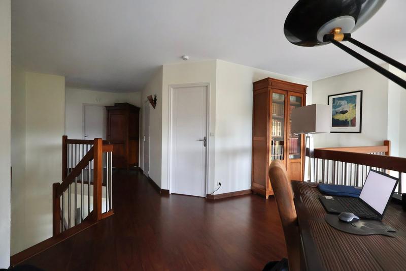 Maison contemporaine - 171 m² - 6 pièces