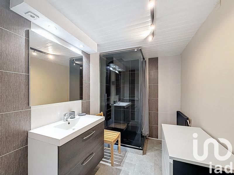 Maison - 198 m² - 8 pièces