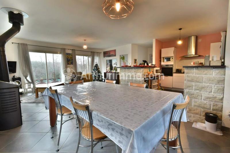 Maison - 130 m² - 6 pièces