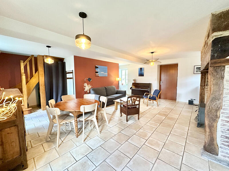 Maison - 87 m² - 5 pièces