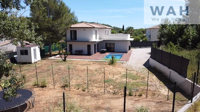 Villa - 190 m² - 6 pièces
