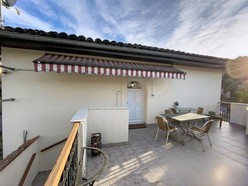 Maison - 167 m² - 4 pièces