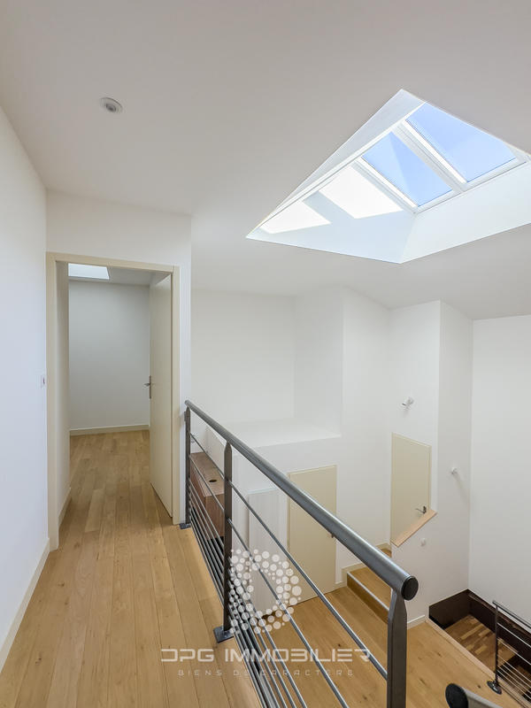 Maison - 170 m² - 5 pièces