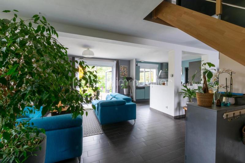 Maison - 142 m² - 6 pièces