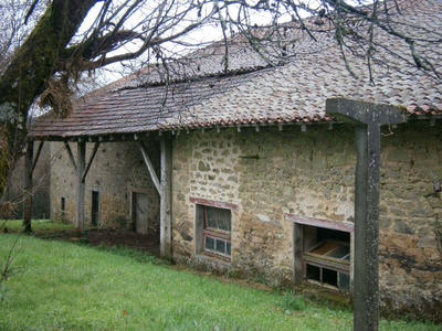 Maison - 400 m² - 10 pièces