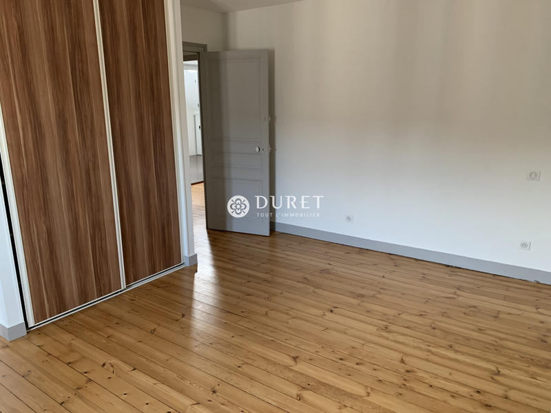 Maison - 251 m² - 11 pièces