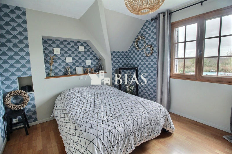 Maison - 143 m² - 5 pièces