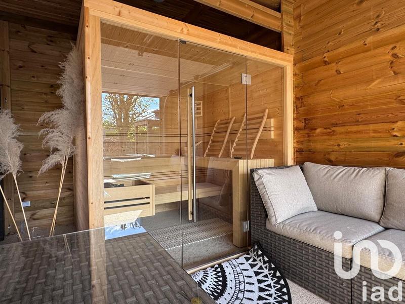 Maison - 137 m² - 6 pièces