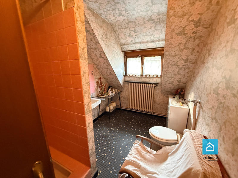 Maison - 210 m² - 7 pièces