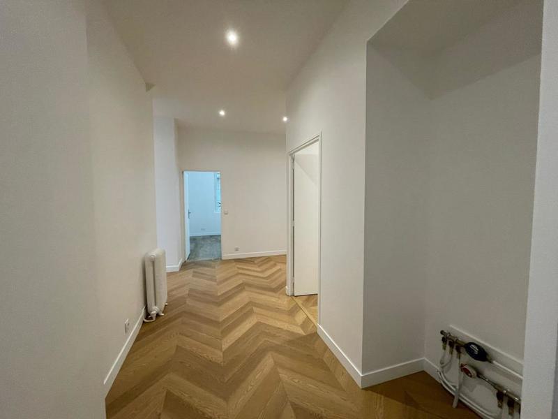 Appartement - 82 m² - 2 pièces