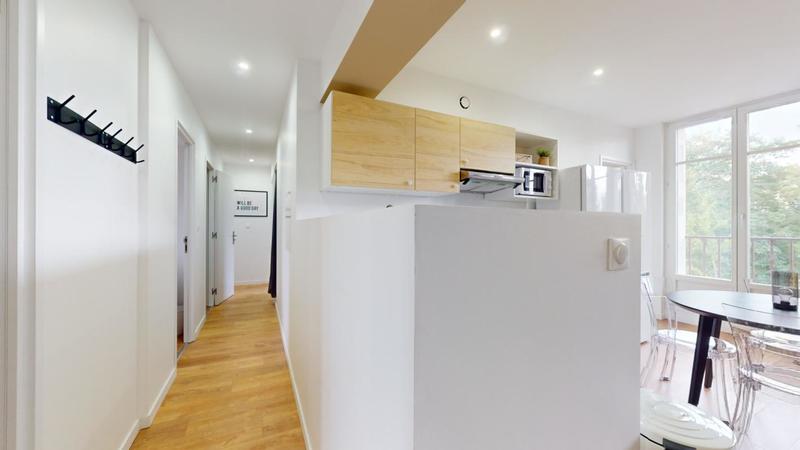 Appartement - 85 m² - 6 pièces