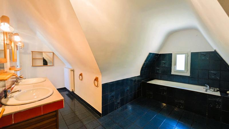 Maison - 120 m² - 7 pièces