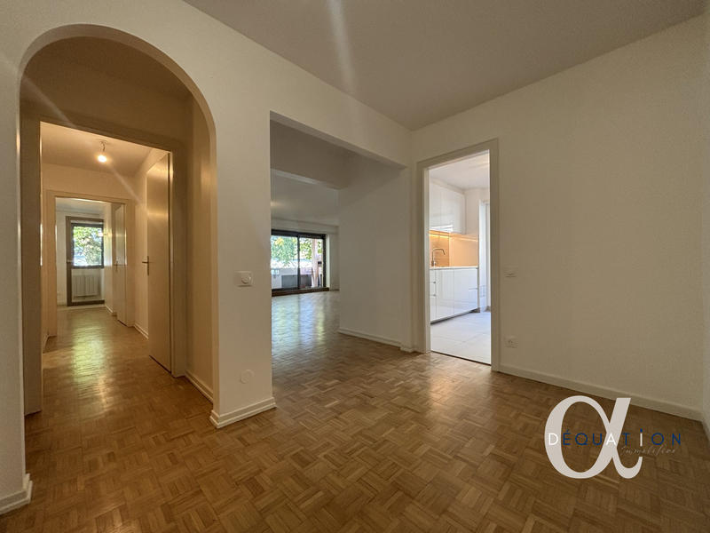 Appartement - 111 m² - 3 pièces