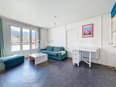 Appartement - 50 m² - 3 pièces