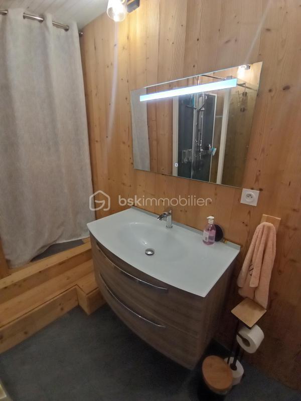 Maison - 230 m² - 6 pièces