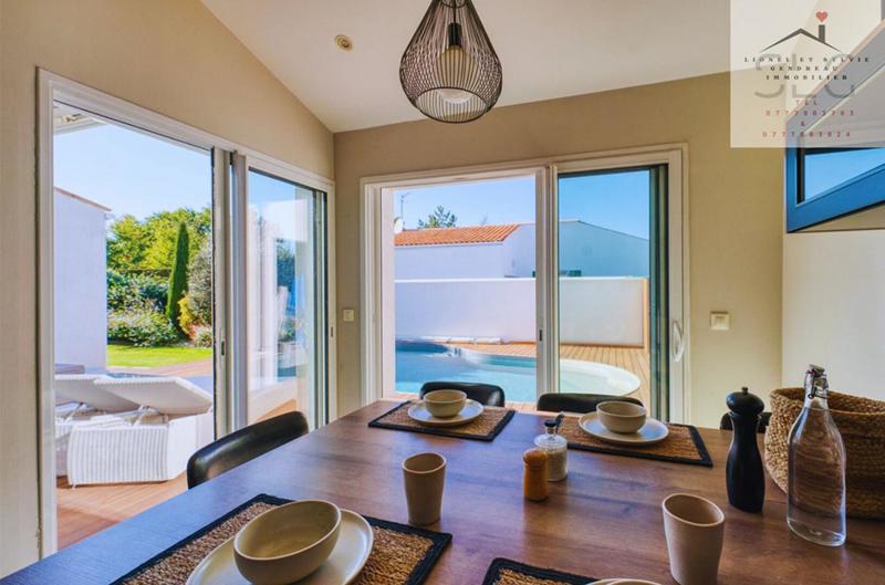 Maison - 174 m² - 8 pièces